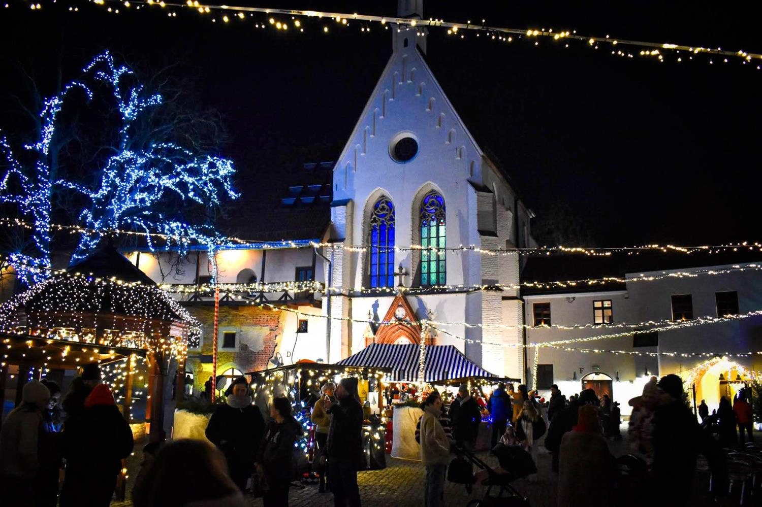 Jarmark Bożonarodzeniowy 2025 w Racibórzu na Zamku Piastowskim