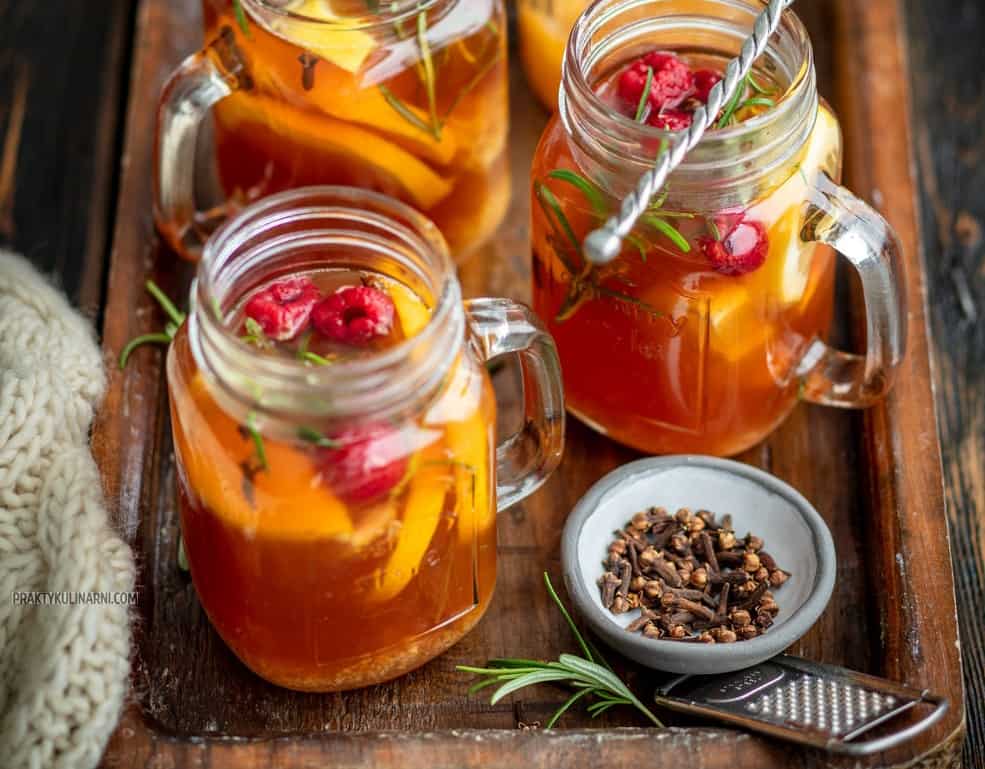 Herbata Zimowa: Twój Ciepły Towarzysz w Chłodne Dni