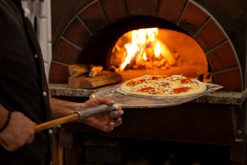 Pizza włoska vs pizza amerykańska – najważniejsze różnice